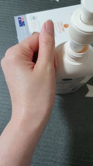 H365 Redwin Premium Moisturiser 레드윈 프리미엄 모이스춰라이저 500ml — 5점을 준 리뷰어가 2021년 4월 올린 사용 사진