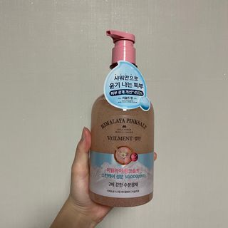 벨먼 내추럴스파 수분광채 스크럽 바디워시 600ml 5종 — 5점을 준 리뷰어가 2022년 5월 올린 사용 사진