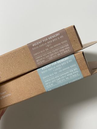 [후르디아] 올리브영 착한보습 비건 립버터 2종 — 5점을 준 리뷰어가 2022년 10월 올린 사용 사진