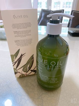 올리브 오일 스킨케어 컴퍼니 [OOSC] 향기로운 보습 로즈 제라늄 바디워시 500ml — 4.5점을 준 리뷰어가 2021년 5월 올린 사용 사진