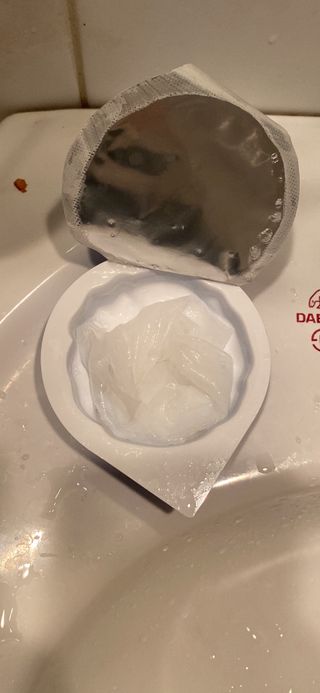 제주인디 폴리인디고 리프레쉬 바이오셀룰로오스 마스크팩 — 5점을 준 리뷰어가 2021년 11월 올린 사용 사진