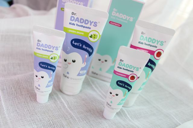닥터데디스 안심저불소 키즈치약 (라즈베리, 청포도향 중 택 1) 60g +  여행용 미니 치약 15g 리뷰 사진