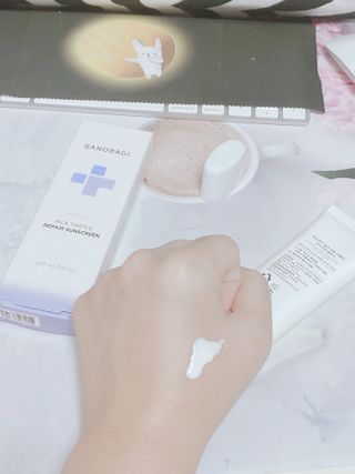 바노바기 코스메틱 바노바기 밀크씨슬 리페어 시카 선스크린 플러스 50ml — 5점을 준 리뷰어가 2023년 1월 올린 사용 사진