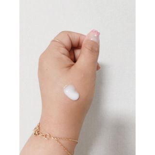 크라스나 밸런스 토너/글리밍 세럼 2종 세트 — 5점을 준 리뷰어가 2022년 6월 올린 사용 사진