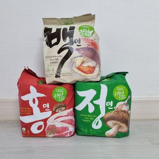 [풀무원] 자연은맛있다 정면, 백면, 홍면  세트 — 5점을 준 리뷰어가 2021년 4월 올린 사용 사진
