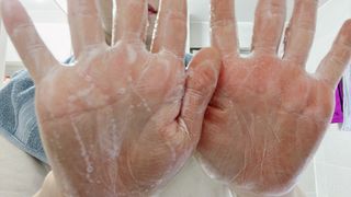 아이토리 시카 앰플 더블 클렌저 — 5점을 준 리뷰어가 2023년 2월 올린 사용 사진