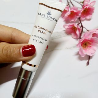 산수시 일루미네이팅 펄 영양 다크서클 스틱 아이 크림 케어 15ml — 5점을 준 리뷰어가 2021년 6월 올린 사용 사진