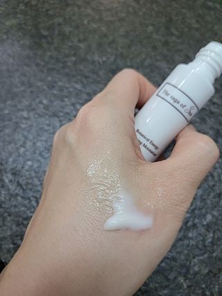 더사가오브수 [사가수] 효혜윤 보태니컬 에너지 에센스인로션 20ml /아이포올 스틱 3g — 5점을 준 리뷰어가 2023년 2월 올린 사용 사진