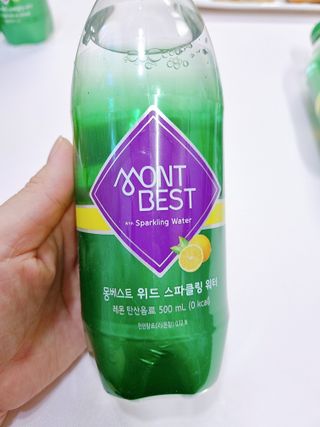 몽베스트 Montbest with Sparkling water Lemon OR Lime 20병(랜덤) — 5점을 준 리뷰어가 2022년 9월 올린 사용 사진