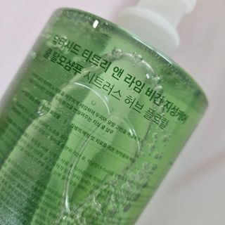 닥터시드 티트리 앤 라임 비건 지성케어 쿨 탈모 샴푸 (1000ml) — 5점을 준 리뷰어가 2024년 4월 올린 사용 사진