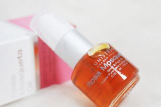 유니베르소 로즈힙 오일 15ml — 4점을 준 리뷰어가 2021년 6월 올린 사용 사진