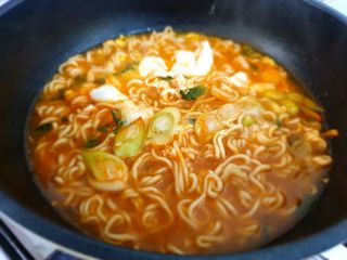 [풀무원] 자연은맛있다 정면, 백면, 홍면  세트 — 4점을 준 리뷰어가 2021년 4월 올린 사용 사진