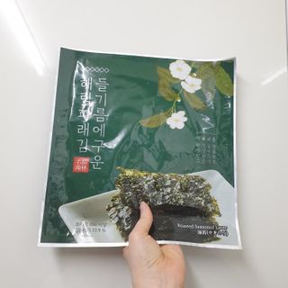 [해림맛김] 들기름에 구운 바삭바삭 김 4종 세트 + 1종 랜덤발송 총5개입 — 5점을 준 리뷰어가 2021년 2월 올린 사용 사진
