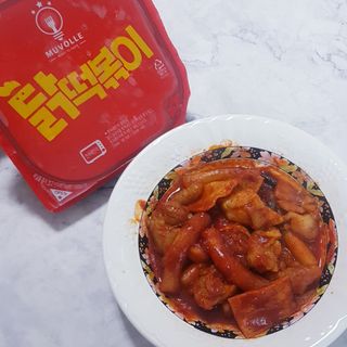한성기업 무볼레 닭떡볶이+해물떡볶이 2종 세트 — 5점을 준 리뷰어가 2021년 9월 올린 사용 사진