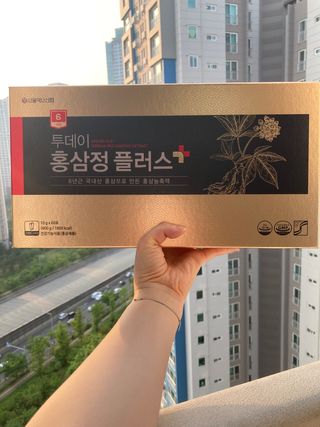 서울약사신협_투데이홍삼정플러스스틱_10g x 60포 — 5점을 준 리뷰어가 2021년 6월 올린 사용 사진