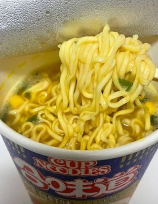 NISSIN 닛신 컵누들  4종 - 씨푸드오리지날, 씨푸드 스파이시, 씨푸드 커리, 씨푸드 XO소스 — 4점을 준 리뷰어가 2022년 4월 올린 사용 사진