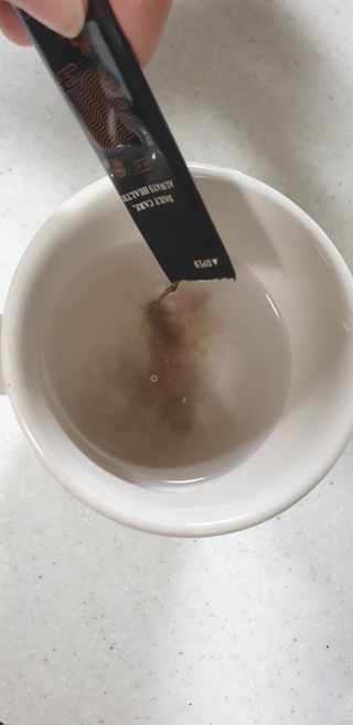 프리마인 자체 기업부설 연구소에서 찾아낸 건강한 수면의 비밀.  슬립토 플러스 30포 — 4점을 준 리뷰어가 2021년 11월 올린 사용 사진