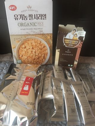 씨알푸드 유기농 쌀 시리얼 390g + 갓 구운 유기농 발아통곡물 150g — 5점을 준 리뷰어가 2021년 12월 올린 사용 사진