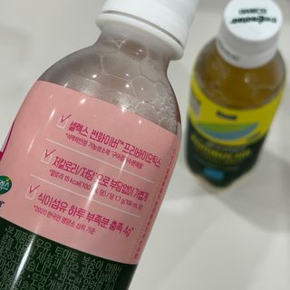 더그레잇티 콤부차 [매일유업] 더그레잇티 44kcal 콤부차 300ml *12개입 (오리지널 6개+베리리치 6개) — 4점을 준 리뷰어가 2023년 7월 올린 사용 사진