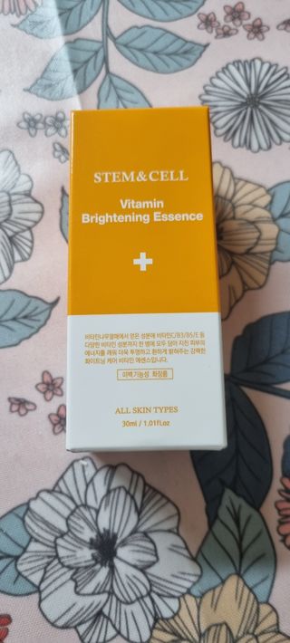 체르엠 스템앤셀 비타민 브라이트닝 에센스 30ml 1개 — 4점을 준 리뷰어가 2021년 9월 올린 사용 사진