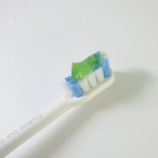 프리마인 유해균 뿐만 아니라 유익균까지 씻어내는 치약은 그만, 건강한 구강환경을 만드는 덴탈엔오 — 5점을 준 리뷰어가 2022년 8월 올린 사용 사진