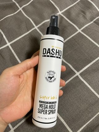 다슈코리아 다슈 포 맨 프리미엄 메가 홀드 슈퍼 스프레이 250ml — 5점을 준 리뷰어가 2021년 4월 올린 사용 사진