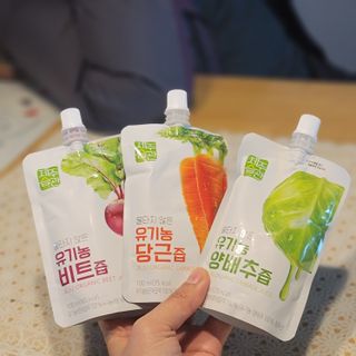 탐라원 유기농 제주산 건강즙 3종 - 양배추즙 비트즙 당근즙 — 4점을 준 리뷰어가 2021년 12월 올린 사용 사진