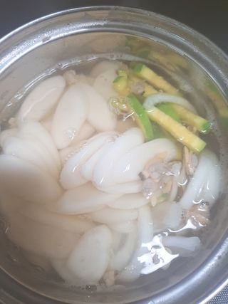 [달리살다] 전통 시루 방식으로 더욱 쫄깃한, 떡찌니의 유기농 떡국떡 — 5점을 준 리뷰어가 2021년 2월 올린 사용 사진