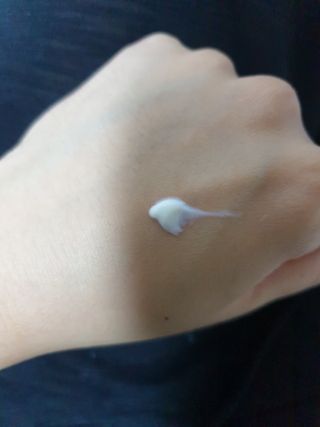 메타포레 12PM  카밍 선스크린 — 4점을 준 리뷰어가 2021년 8월 올린 사용 사진