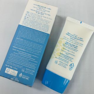 틱톡 [후르디아] 백탁NO! 화잘먹 수분광 선 에센스✨ — 5점을 준 리뷰어가 2023년 9월 올린 사용 사진