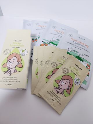 세뚜아(Cettua) 세뚜아 스티키 포어 패치 Cettua Sticky Pore Patch — 4.5점을 준 리뷰어가 2023년 8월 올린 사용 사진