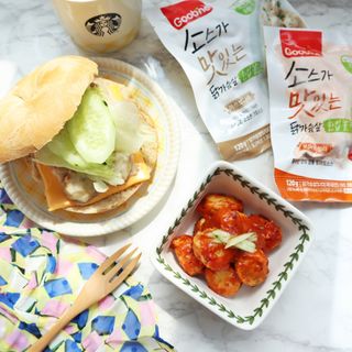 굽네몰 [굽네] 소스가 맛있는 닭가슴살 한입 볼 2종 — 5점을 준 리뷰어가 2021년 3월 올린 사용 사진
