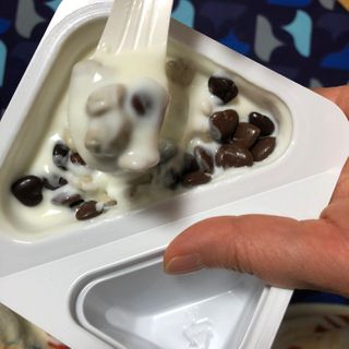 남양유업 또깍 접어 떠먹는 불가리스 2종 — 5점을 준 리뷰어가 2021년 1월 올린 사용 사진