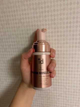 아이디플라코스메틱 아이디 브이로직 마이너스 필링 토너 110ml — 5점을 준 리뷰어가 2022년 1월 올린 사용 사진