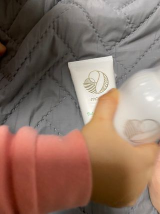 mom e 맘이 내추럴 베이비 케어 크림+바디오일 — 4점을 준 리뷰어가 2021년 1월 올린 사용 사진