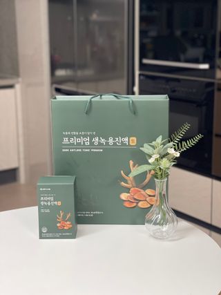 서울약사신협 약사신협_생녹용 진액_70ml x 30포 — 4점을 준 리뷰어가 2021년 7월 올린 사용 사진