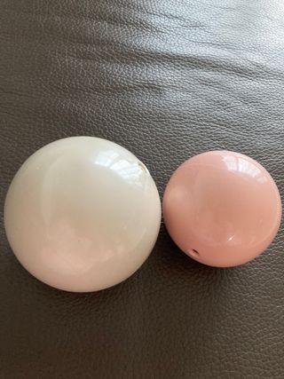 트라택 쿠셔닝 웨이트볼 0.5kg + 1kg SET — 5점을 준 리뷰어가 2022년 4월 올린 사용 사진