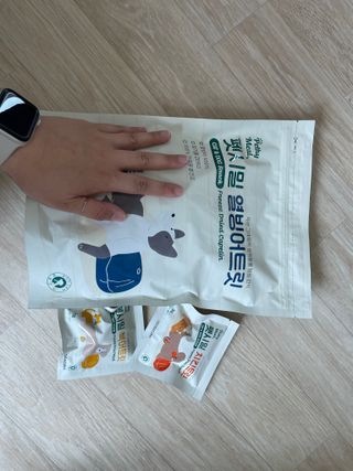 [펫시밀] 원물그대로 영양듬뿍 동결건조 왕북어트릿300g,왕치킨트릿400g,열빙어트릿300g 대용량 간식 — 5점을 준 리뷰어가 2023년 5월 올린 사용 사진