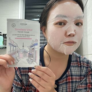 세뚜아(Cettua) [세뚜아] 타임리스 바이탈 페이셜 마스크팩  Cettua Timeless  Vital Mask 5매 — 5점을 준 리뷰어가 2024년 1월 올린 사용 사진