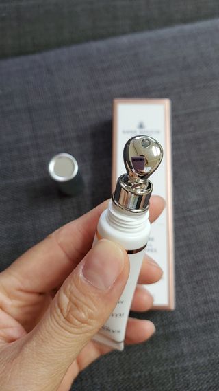 산수시 일루미네이팅 펄 영양 다크서클 스틱 아이 크림 케어 15ml — 5점을 준 리뷰어가 2021년 6월 올린 사용 사진