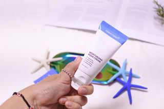 더마포레스트 모이스처라이징 아쿠아크림 / 수분크림 히알루론산 펩타이드 보습 미백 주름개선 — 5점을 준 리뷰어가 2021년 7월 올린 사용 사진