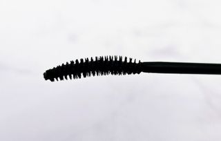 더소설 소설 블랙아이래쉬 세럼 10g(SOSEOL BLACK EYELASH SERUM 10g) — 5점을 준 리뷰어가 2023년 6월 올린 사용 사진