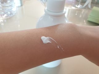 [닥터문] 프리미엄 알로에베라 선크림 500ml — 5점을 준 리뷰어가 2022년 7월 올린 사용 사진