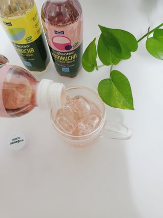 더그레잇티 콤부차 [매일유업] 더그레잇티 44kcal 콤부차 300ml *12개입 (오리지널 6개+베리리치 6개) — 5점을 준 리뷰어가 2023년 7월 올린 사용 사진