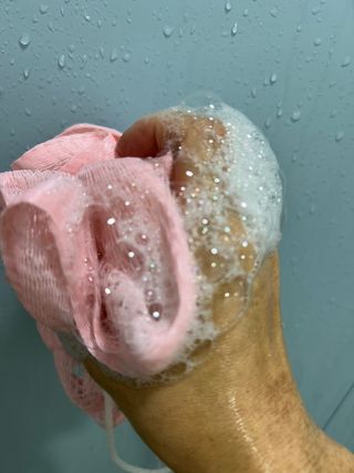 테이크어샤워 구매평)우붓 바디워시 Ubud BODY WASH 250ML — 5점을 준 리뷰어가 2025년 9월 올린 사용 사진