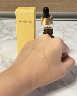 스킨큐어 산다화 비타민c 화이트닝 에센스 30ml — 5점을 준 리뷰어가 2021년 8월 올린 사용 사진