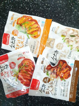 굽네몰 [굽네] 소스가 맛있는 닭가슴살 슬라이스 4종 — 5점을 준 리뷰어가 2021년 4월 올린 사용 사진