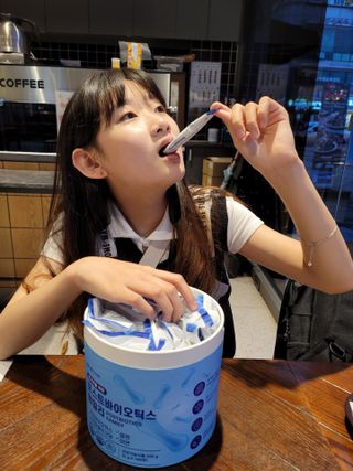 서울약사신협_포스트바이오틱스패밀리_5g x 100포 — 5점을 준 리뷰어가 2021년 5월 올린 사용 사진
