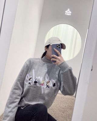 [포플X베니] 쓰담 베니 맨투맨 (기모) / 굳럭 베니 맨투맨 / 출근길 베니 맨투맨 — 5점을 준 리뷰어가 2022년 11월 올린 사용 사진