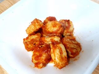 굽네몰 [굽네] 소스가 맛있는 닭가슴살 한입 볼 2종 8팩 — 5점을 준 리뷰어가 2021년 3월 올린 사용 사진